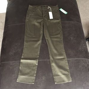 Level 99 Francis straight leg pant- size 4, Olive